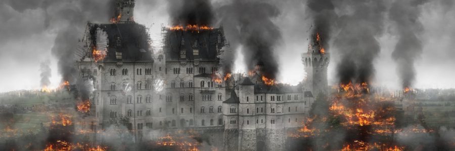 Krieg, Zerstörung, Ukraine, brennendes Haus